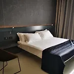 Meo Design & 4* 卡塔尼亚