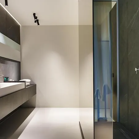 Meo Design & 4* カターニア