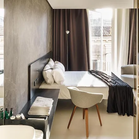 Konukevi Meo Design & 4*