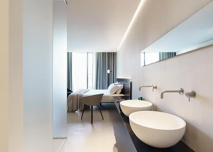 Konukevi Meo Design & 4*